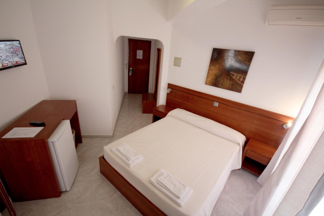 Hospedaria Buganvilia Alvor Exterior foto